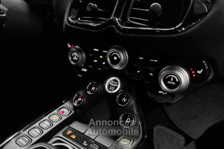 Aston Martin V8 Vantage Aston Martin V8 Vantage 4.0 510 – MAGNETIC SILVER - <small></small> 144.000 € <small>TTC</small> - #46