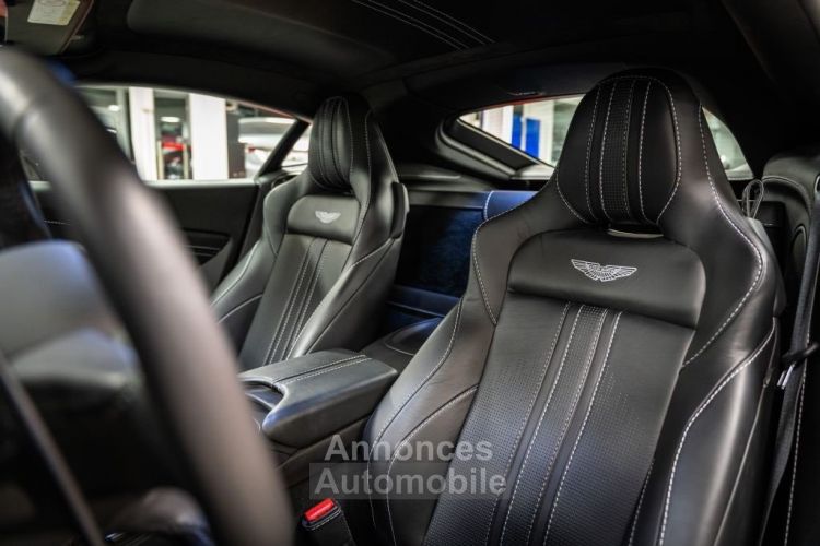 Aston Martin V8 Vantage Aston Martin V8 Vantage Vantage*Carbon*Premium Audio - <small></small> 153.000 € <small>TTC</small> - #3