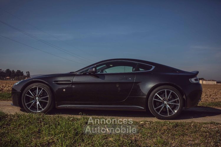 Aston Martin V8 Vantage COUPE 4.7 436 SPORTSHIFT II SP10 Alcantara - Carbone Garantie WTW - <small></small> 74.990 € <small>TTC</small> - #28