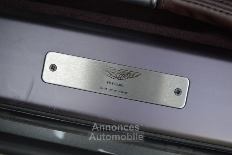Aston Martin V8 Vantage Coupé 4.7i 426ch Sportshift 49.500 Km ! - <small></small> 56.900 € <small></small> - #10