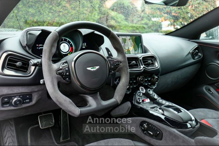 Aston Martin V8 Vantage F1 EDITION / Aerokit / 360° / Carbone / Garantie Aston Martin - <small></small> 174.900 € <small></small> - #14