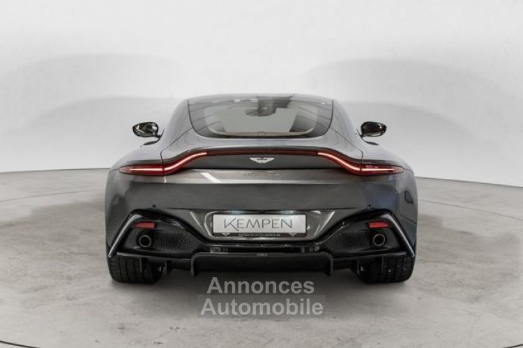 Aston Martin V8 Vantage MAGNETIC SILVER INTERIEUR BEIGE CAMERA 360° 2 SIEGES ELEC SON HAUT DE GAMME GARANTIE 12 MOIS PREMIERE MAIN - <small></small> 132.000 € <small>TTC</small> - #14