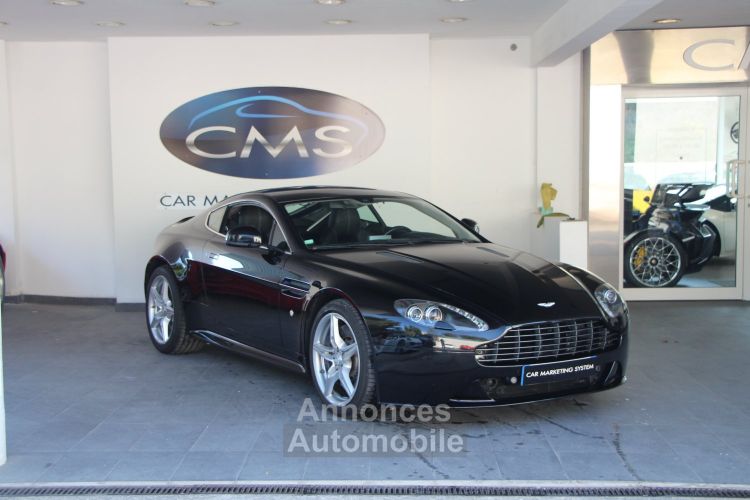 Aston Martin V8 Vantage S Coupe Sportshift II - <small>A partir de </small>990 EUR <small>/ mois</small> - #1