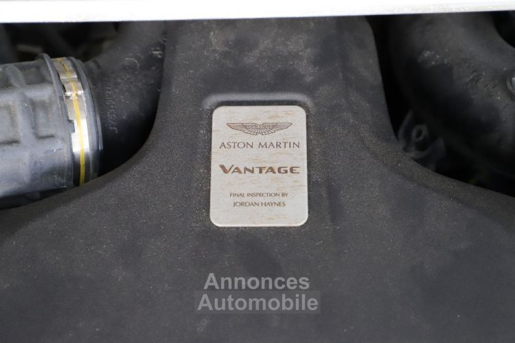 Aston Martin V8 Vantage V8 4.0 510 Vantage 1èreM 360° Gris Vert Arden RARE !! Avant avec film anti-gravillons Garantie 12 mois Prémium - <small></small> 122.990 € <small></small> - #29