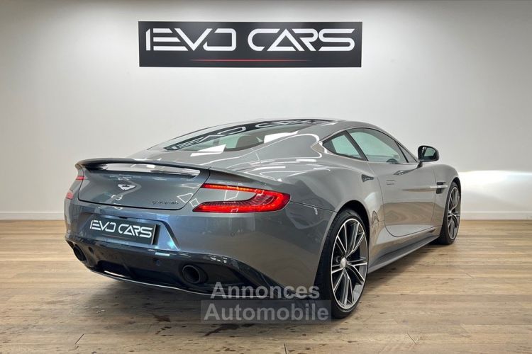 Aston Martin Vanquish 5.9 V12 574 ch 2+2 1ère main Pack carbone / Volant One-77 / BO - <small></small> 156.990 € <small>TTC</small> - #2