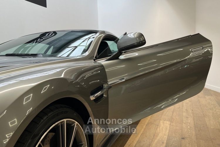 Aston Martin Vanquish 5.9 V12 574 ch 2+2 1ère main Pack carbone / Volant One-77 / BO - <small></small> 156.990 € <small>TTC</small> - #18