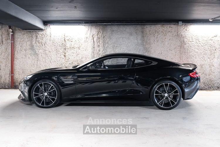 Aston Martin Vanquish (II) V12 6.0 576 Carbon Edition Touchtronic II - <small>A partir de </small>1.610 EUR <small>/ mois</small> - #8