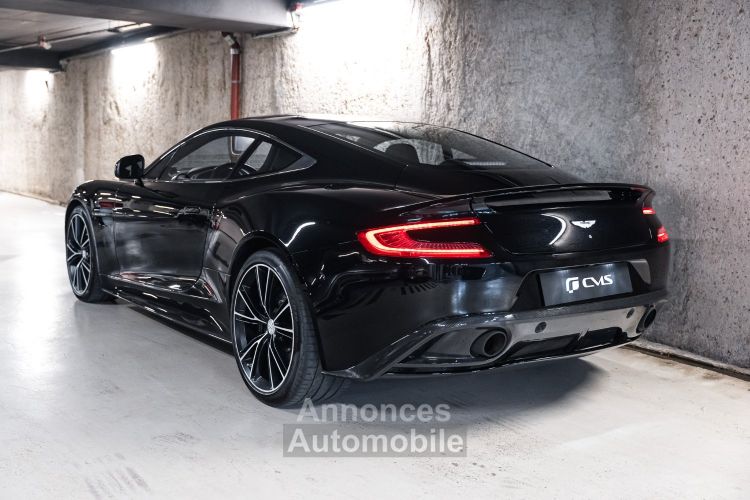 Aston Martin Vanquish (II) V12 6.0 576 Carbon Edition Touchtronic II - <small>A partir de </small>1.610 EUR <small>/ mois</small> - #16