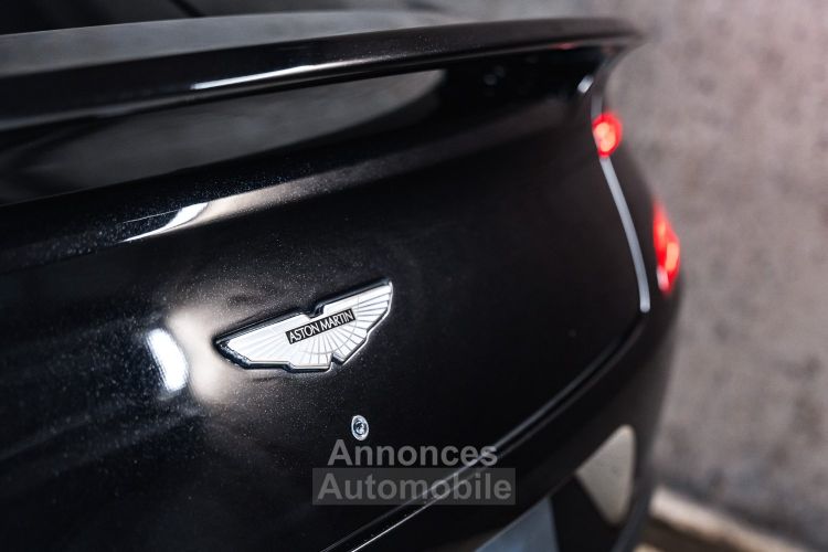 Aston Martin Vanquish (II) V12 6.0 576 Carbon Edition Touchtronic II - <small>A partir de </small>1.610 EUR <small>/ mois</small> - #19