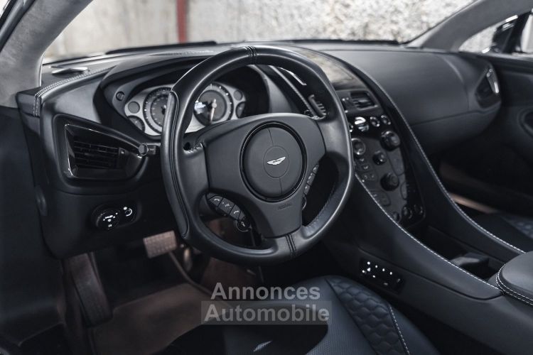 Aston Martin Vanquish (II) Volante V12 6.0 576 Touchtronic III - <small>A partir de </small>1.790 EUR <small>/ mois</small> - #33