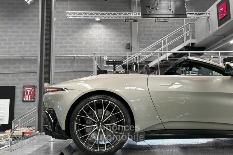 Aston Martin Vantage Aston Martin Vantage Roadster V8 4.0 510 - Q- Silver Birch - <small></small> 137.000 € <small>TTC</small> - #18