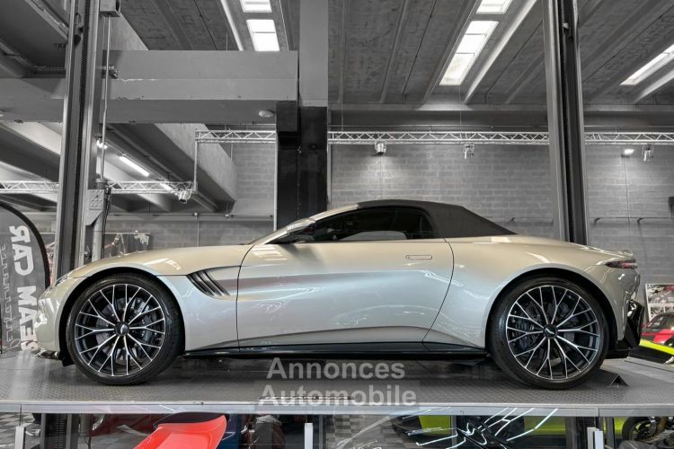 Aston Martin Vantage Aston Martin Vantage Roadster V8 4.0 510 - Q- Silver Birch - <small></small> 137.000 € <small>TTC</small> - #7