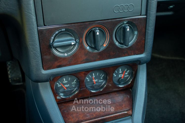 Audi 90 Coupé 2.0 - HISTORIEK - OPEN DAK - ELEKT. RAMEN - RAGUSA GROEN - <small></small> 4.999 € <small>TTC</small> - #20