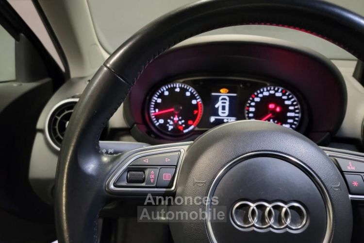 Audi A1 1.4 TFSI 125ch S-LINE S-TRONIC7 Sièges chauffants - <small></small> 15.890 € <small>TTC</small> - #13