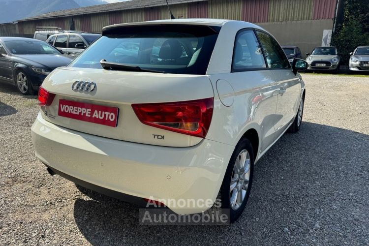 Audi A1 1.6 TDI 90CH FAP AMBIENTE/ TOUTES FACTURES / - <small></small> 9.999 € <small>TTC</small> - #4