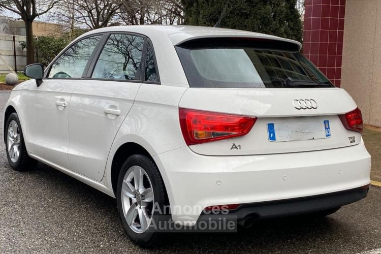 Audi A1 Sportback 1.0 TFSI 82CH AMBIENTE - <small></small> 13.290 € <small>TTC</small> - #3