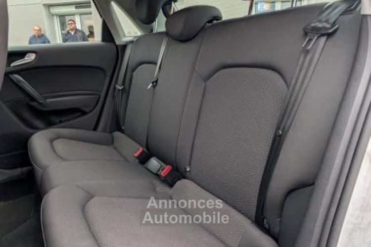 Audi A1 Sportback 1.6 TDI 115 AMBIENTE S-TRONIC BVA - <small></small> 15.990 € <small>TTC</small> - #12