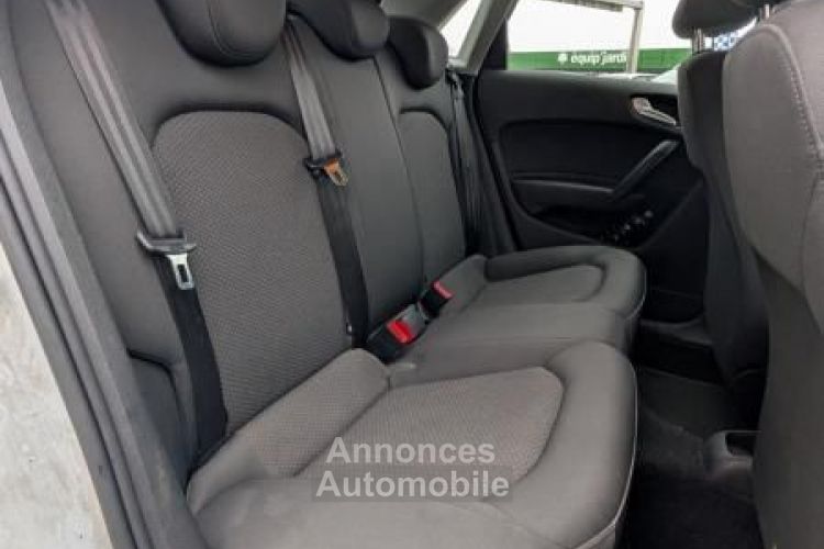 Audi A1 Sportback 1.6 TDI 115 AMBIENTE S-TRONIC BVA - <small></small> 15.990 € <small>TTC</small> - #13