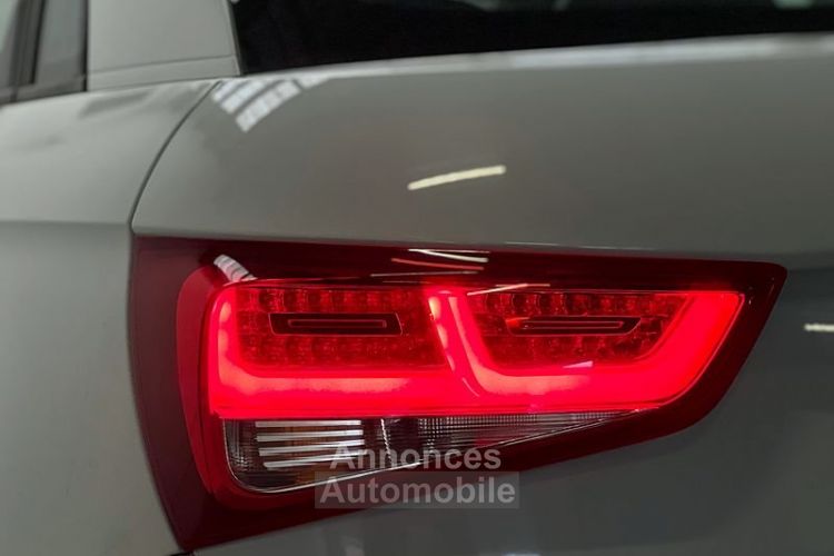 Audi A1 Sportback 1.6 TDI 90CH S-LINE - <small></small> 10.999 € <small>TTC</small> - #17