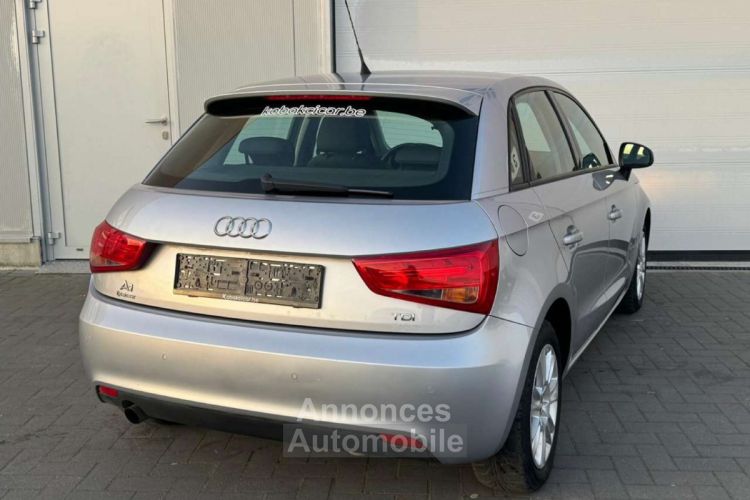 Audi A1 Sportback 1.6 TDi Attraction GPS Garantie 12M - <small></small> 10.890 € <small>TTC</small> - #6