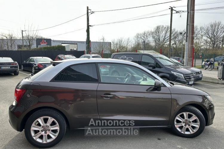 Audi A1 Sportback Ambiente 2014 - <small></small> 9.990 € <small>TTC</small> - #3