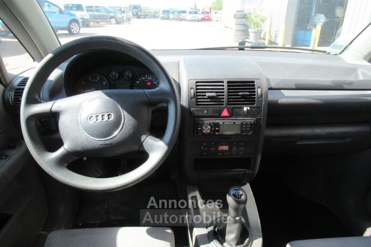 Audi A2 1.4i Référence - <small></small> 4.890 € <small>TTC</small> - #5