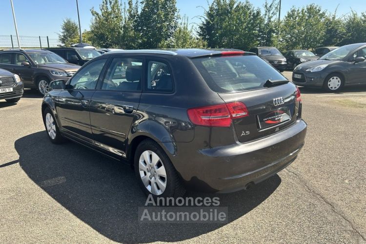 Audi A3 1.6 TDI 105CH DPF START/STOP ATTRACTION3P - <small></small> 11.690 € <small>TTC</small> - #11