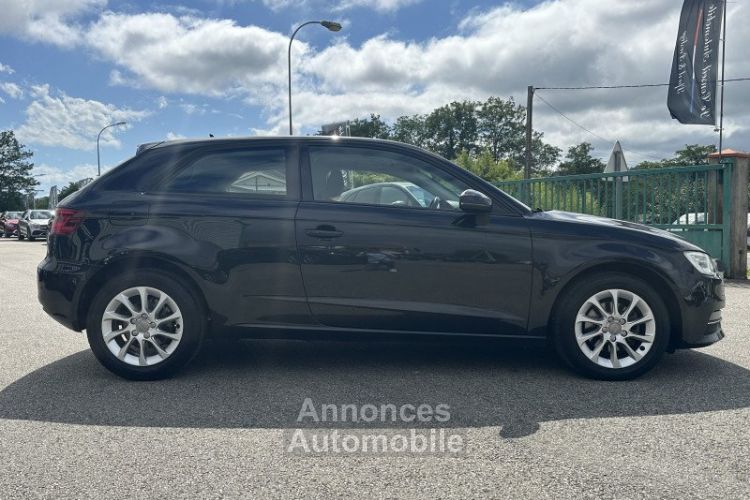 Audi A3 1.6 TDI 105CH FAP ATTRACTION 3P - <small></small> 13.990 € <small>TTC</small> - #4