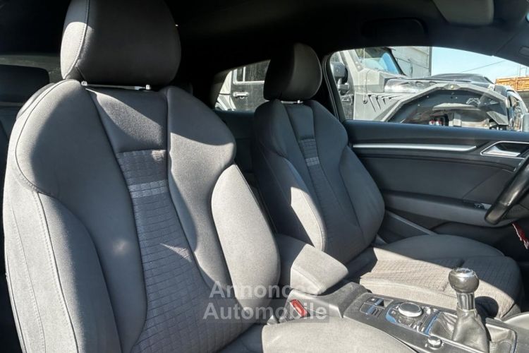 Audi A3 1.6 TDI - 110ch Ambiente - <small></small> 12.990 € <small>TTC</small> - #15