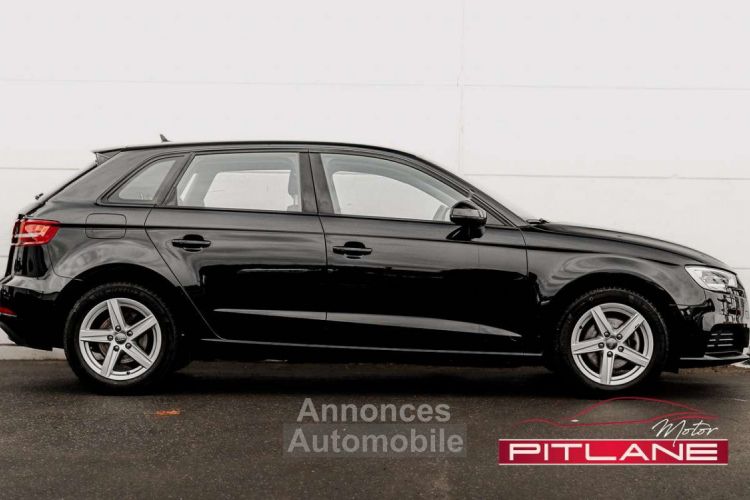 Audi A3 1.6 TDi XENON CRUISE CLIM JANTES TEL MMi - <small></small> 15.490 € <small>TTC</small> - #6