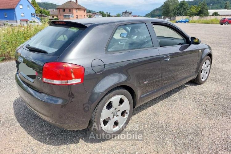 Audi A3 2.0 TDI 140 CV S-LINE / 2009 / DISTRI A JOUR / T.OUVRANT /CLIM AUTO / BVM6 / PRO ET MARCHAND - <small></small> 5.000 € <small>TTC</small> - #6