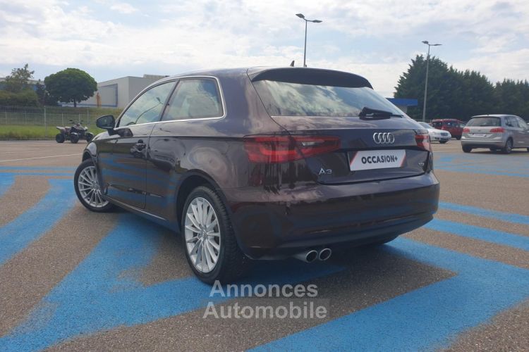 Audi A3 2.0Tdi - 150 - BV S-Tronic  7 COULEUR RARE SHIRAZROT METALLIC !! - <small></small> 14.890 € <small>TTC</small> - #7