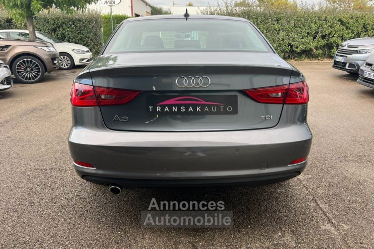 Audi A3 Berline 1.6 TDI 110 Ambiente - SUIVI D'ENTRETIEN - EMBR OK - DISTRI OK - <small></small> 10.990 € <small>TTC</small> - #4