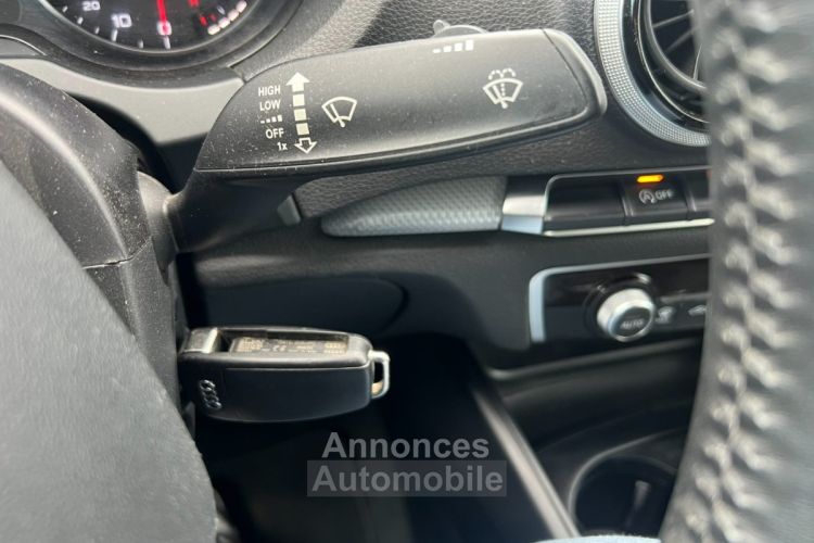 Audi A3 Berline 1.6 TDI 110 Ambiente - SUIVI D'ENTRETIEN - EMBR OK - DISTRI OK - <small></small> 10.990 € <small>TTC</small> - #30