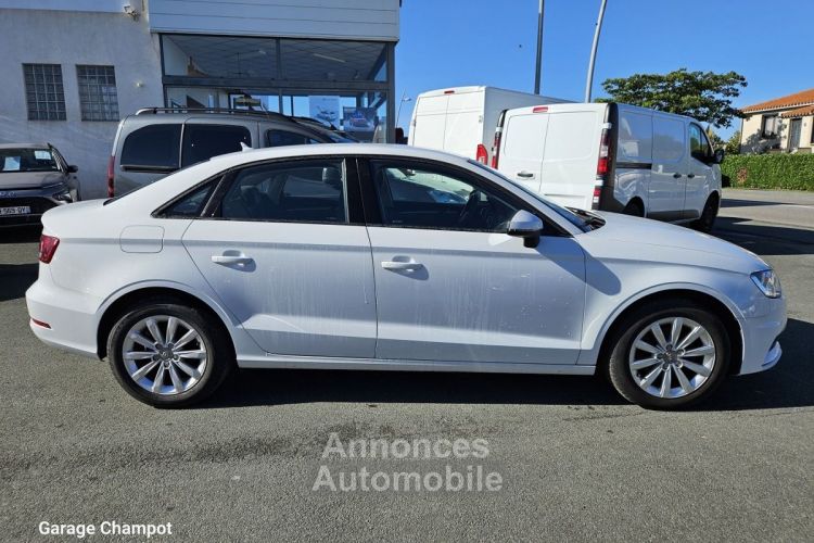 Audi A3 Berline 1.6 TDI 110CH BUSINESS LINE - <small></small> 14.800 € <small>TTC</small> - #4