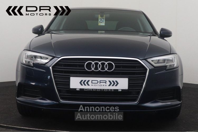 Audi A3 Berline 30TFSI - VIRTUAL COCKPIT NAVIGATIE LED LEDER MIRROR LINK - <small></small> 17.495 € <small>TTC</small> - #9