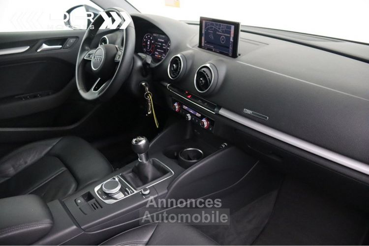 Audi A3 Berline 30TFSI - VIRTUAL COCKPIT NAVIGATIE LED LEDER MIRROR LINK - <small></small> 17.495 € <small>TTC</small> - #15