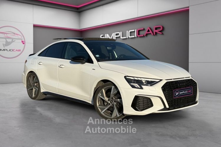 Audi A3 Berline 35 TDI 150 S tronic 7 S Line SUIVI AUDI-TOIT OUVRANT-CARPLAY-CAMERA-MATRIX LED-GARANTIE 12 MOIS - <small></small> 30.480 € <small>TTC</small> - #1