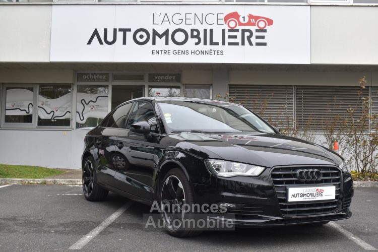 Audi A3 Berline (8VS) 1.6 TDi S-Tronic (7 rapports) 110 cv Boîte auto - <small></small> 13.990 € <small>TTC</small> - #1