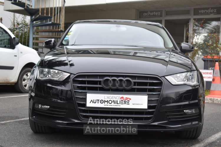 Audi A3 Berline (8VS) 1.6 TDi S-Tronic (7 rapports) 110 cv Boîte auto - <small></small> 13.990 € <small>TTC</small> - #2