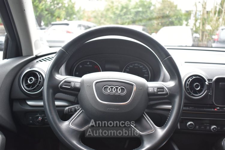 Audi A3 Berline (8VS) 1.6 TDi S-Tronic (7 rapports) 110 cv Boîte auto - <small></small> 13.990 € <small>TTC</small> - #12