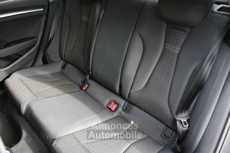Audi A3 Berline Facelift 1.6 TDI 116 Sport BVM (Gris nardo, Sièges chauffants, Meplat) - <small></small> 17.990 € <small>TTC</small> - #16