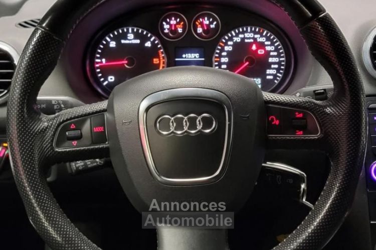 Audi A3 Cabriolet 1.6 TDI 105ch S-LINE - <small></small> 13.490 € <small>TTC</small> - #13