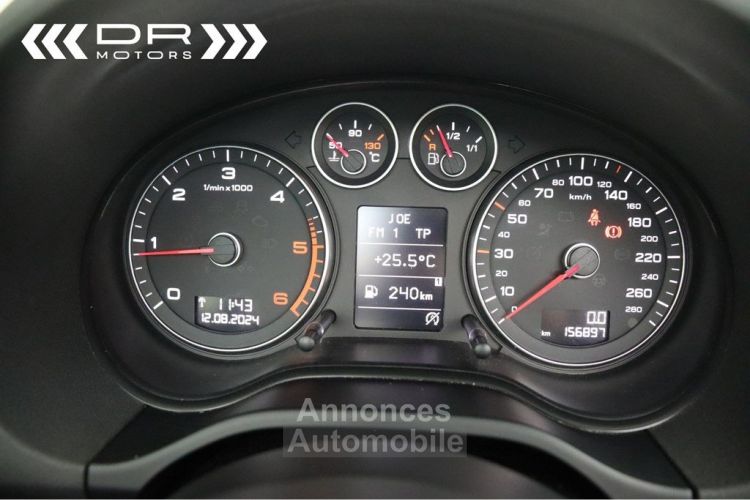 Audi A3 Cabriolet 1.6TDI - LEDER XENON - <small></small> 8.495 € <small>TTC</small> - #27