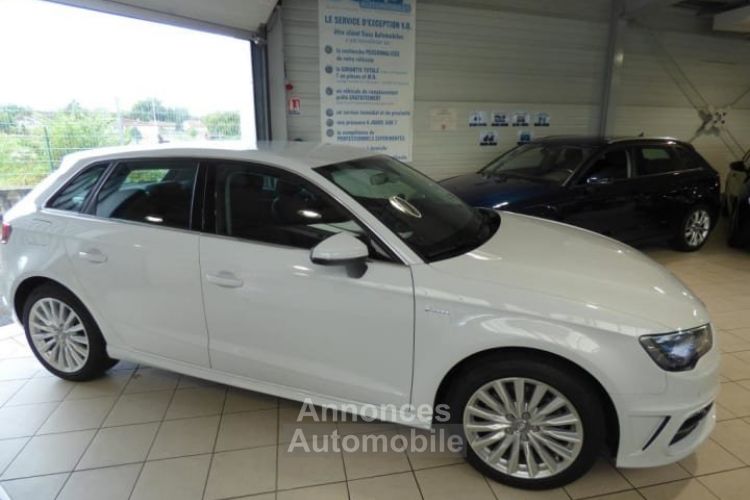 Audi A3 Sportback 1.4 TFSI e-tron 204 ch Ambiente S tronic 6 - <small></small> 19.900 € <small>TTC</small> - #1