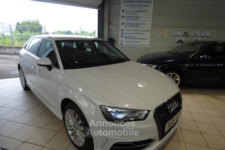 Audi A3 Sportback 1.4 TFSI e-tron 204 ch Ambiente S tronic 6 - <small></small> 19.900 € <small>TTC</small> - #3