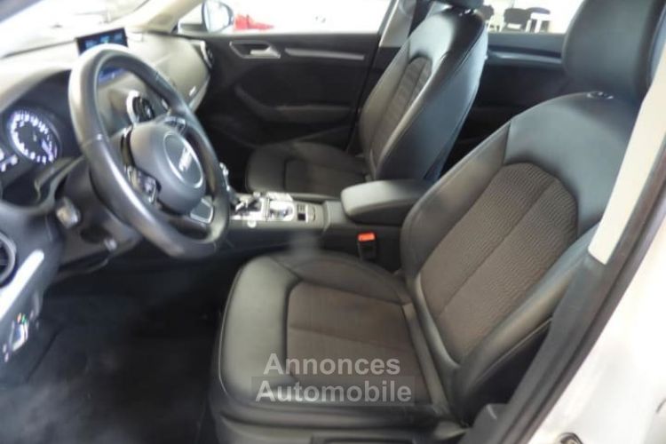 Audi A3 Sportback 1.4 TFSI e-tron 204 ch Ambiente S tronic 6 - <small></small> 19.900 € <small>TTC</small> - #8