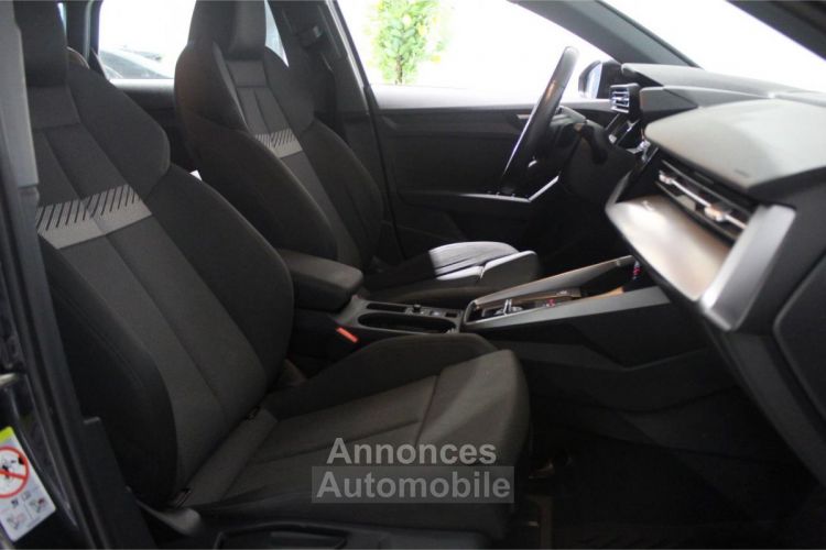 Audi A3 Sportback 1.5 35 TFSI - 150 - BV S-Tronic 7 8Y Design - Sièges chauffants - Suivi - <small></small> 26.490 € <small>TTC</small> - #12