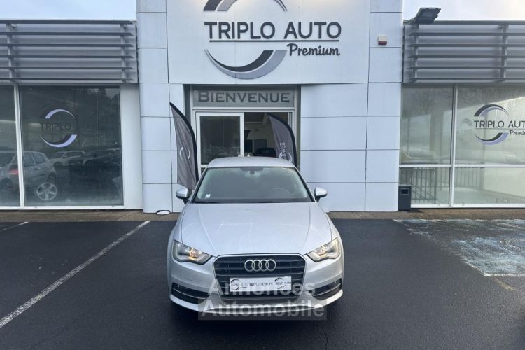 Audi A3 Sportback 1.6 TDI - 105  Attraction GPS + RADAR AR + CLIM - <small></small> 10.990 € <small>TTC</small> - #2