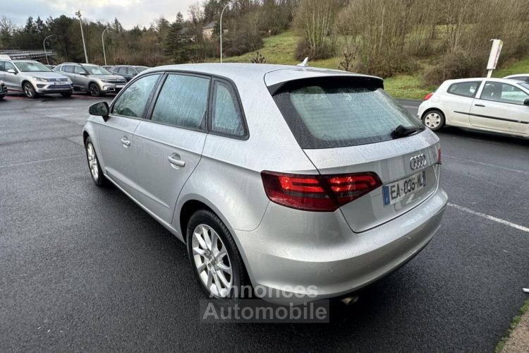 Audi A3 Sportback 1.6 TDI - 105  Attraction GPS + RADAR AR + CLIM - <small></small> 10.990 € <small>TTC</small> - #5